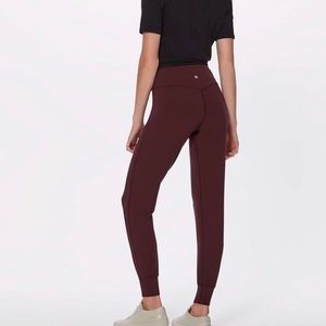 Lululemon Back in Action Jogger